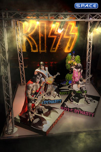 The Demon Kiss Dynasty Rock Iconz Statue (Kiss)