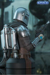 The Mandalorian with Grogu Bust - St. Patricks Day Exclusive (The Mandalorian)