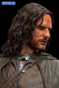 Aragorn Hunter of the Plains Statue (Lord of the Rings)