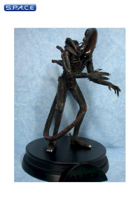 Alien Signature Statue (Alien)
