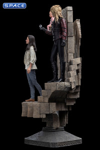 Jareth and Sarah in the Illusionary Maze Statue (Labyrinth)