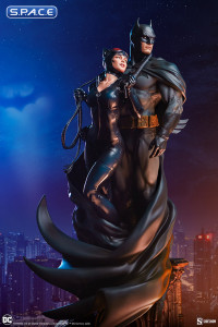 Batman and Catwoman Diorama (DC Comics)