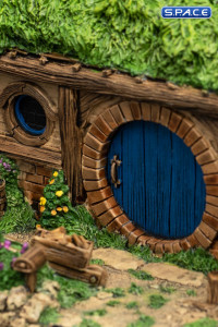 33 Lakeside Hobbit Hole (The Hobbit: An Unexpected Journey)