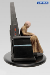 1/10 Scale Snoke on his Throne Elite Collection Statue (Star Wars - The Last Jedi)