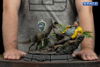 1/10 Scale Dennis Nedry meets the Dilophosaurus Deluxe Art Scale Statue (Jurassic Park)