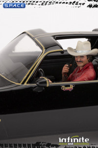 Burt Reynolds on Pontiac Firebird Trans Am Statue (Smokey and the Bandit)