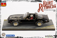 Burt Reynolds on Pontiac Firebird Trans Am Statue (Smokey and the Bandit)