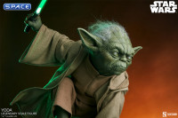 Yoda Legendary Scale Figure (Star Wars)