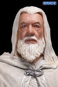 Gandalf the White Statue (Lord of the Rings)