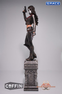 La Muerta Vengeance Statue