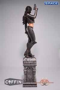 La Muerta Vengeance Statue