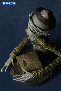 The Janitor Mini-Statue (Little Nightmares)