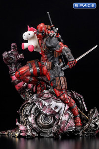 Deadpool Fine Art Statue - Signature Series (Marvel)