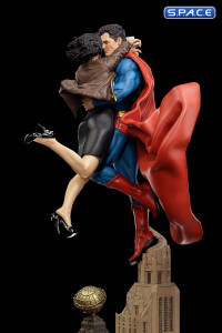 1/6 Scale Superman and Lois Lane Diorama (DC Comics)