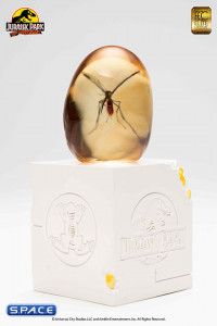 Elephant Mosquito in Amber Statue (Jurassic Park)