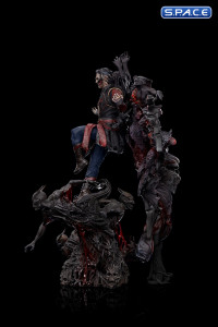 1/10 Scale Dead Defender Strange Deluxe Art Scale Statue (Doctor Strange in the Multiverse of Madness)