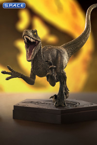 Velociraptor A Jurassic Park Icons Mini-Statue (Jurassic Park)