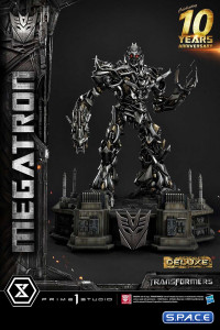 Megatron Deluxe Museum Masterline Statue - Bonus Version (Transformers)