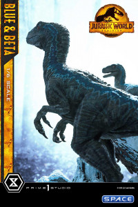 1/6 Scale Blue & Beta Legacy Museum Collection Statue - Bonus Version (Jurassic World: Dominion)