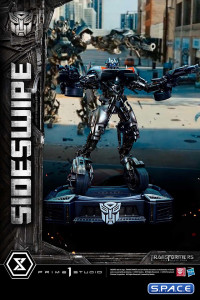 Sideswipe Deluxe Museum Masterline Statue - Bonus Version (Transformers: Dark of the Moon)