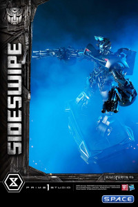 Sideswipe Museum Masterline Statue (Transformers: Dark of the Moon)