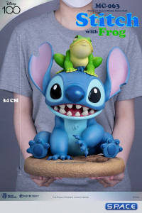 Stitch with Frog Master Craft Statue (Disney)