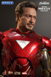 1/6 Scale Iron Man Mark VI 2.0 with Suit-Up Gantry Movie Masterpiece MMS688D53 (The Avengers)