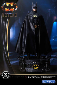 1/3 Scale Batman Ultimate Museum Masterline Statue (Batman)