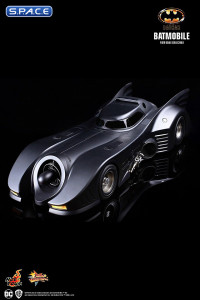 1/6 Scale Batmobile Movie Masterpiece MMS694 (Batman)