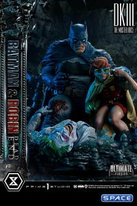 1/4 Scale Batman & Robin Dead End Ultimate Premium Masterline Statue - Ultimate Bonus Version (Batman: The Dark Knight 3: The Master Race)