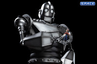 1/20 Scale Iron Giant and Hogarth Hughes Demi Scale Statue (The Iron Giant)