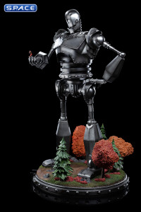 1/20 Scale Iron Giant and Hogarth Hughes Demi Scale Statue (The Iron Giant)