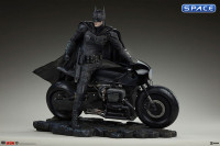 Batman Premium Format Figure (The Batman)