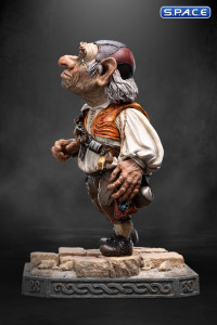 Hoggle Statue (Labyrinth)