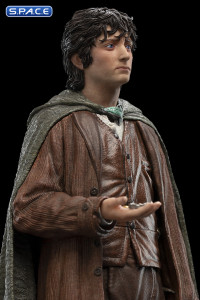 Frodo Baggins Ringbearer Statue (Lord of the Rings)