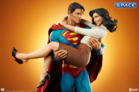 Superman and Lois Lane Diorama (DC Comics)