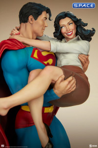 Superman and Lois Lane Diorama (DC Comics)