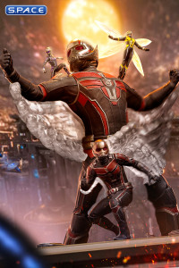 1/10 Scale Ant-Man Deluxe Art Scale Statue (Ant-Man and the Wasp: Quantumania)