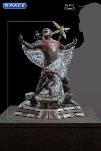 1/10 Scale Ant-Man Deluxe Art Scale Statue (Ant-Man and the Wasp: Quantumania)