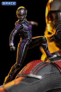 1/10 Scale Ant-Man Deluxe Art Scale Statue (Ant-Man and the Wasp: Quantumania)