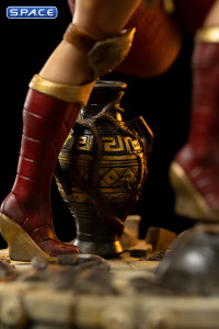 1/10 Scale Wonder Woman Unleashed BDS Art Scale Statue (DC Comics)