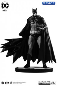 Batman Statue by Lee Weeks (Batman Black and White)