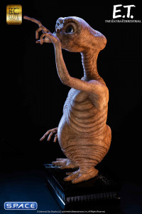 1:1 E.T. Life-Size Maquette (E.T. - The Extra-Terrestrial)