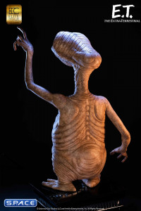 1:1 E.T. Life-Size Maquette (E.T. - The Extra-Terrestrial)