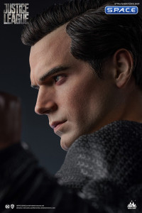 1/3 Scale Black Superman Statue - Premium Version (Justice League)