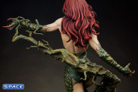 Poison Ivy Deadly Nature Premium Format Figure (DC Comics)