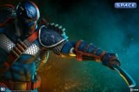 Deathstroke Premium Format Figure (DC Comics)