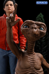 1/10 Scale E.T., Elliot and Gertie Deluxe Art Scale Statue (E.T. - The Extra-Terrestrial)