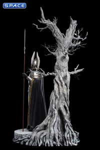 Fountain Guard of the White Tree (Lord of the Rings)