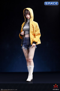 1/6 Scale female Fashion Jacket & Denim Shorts Set (yellow)